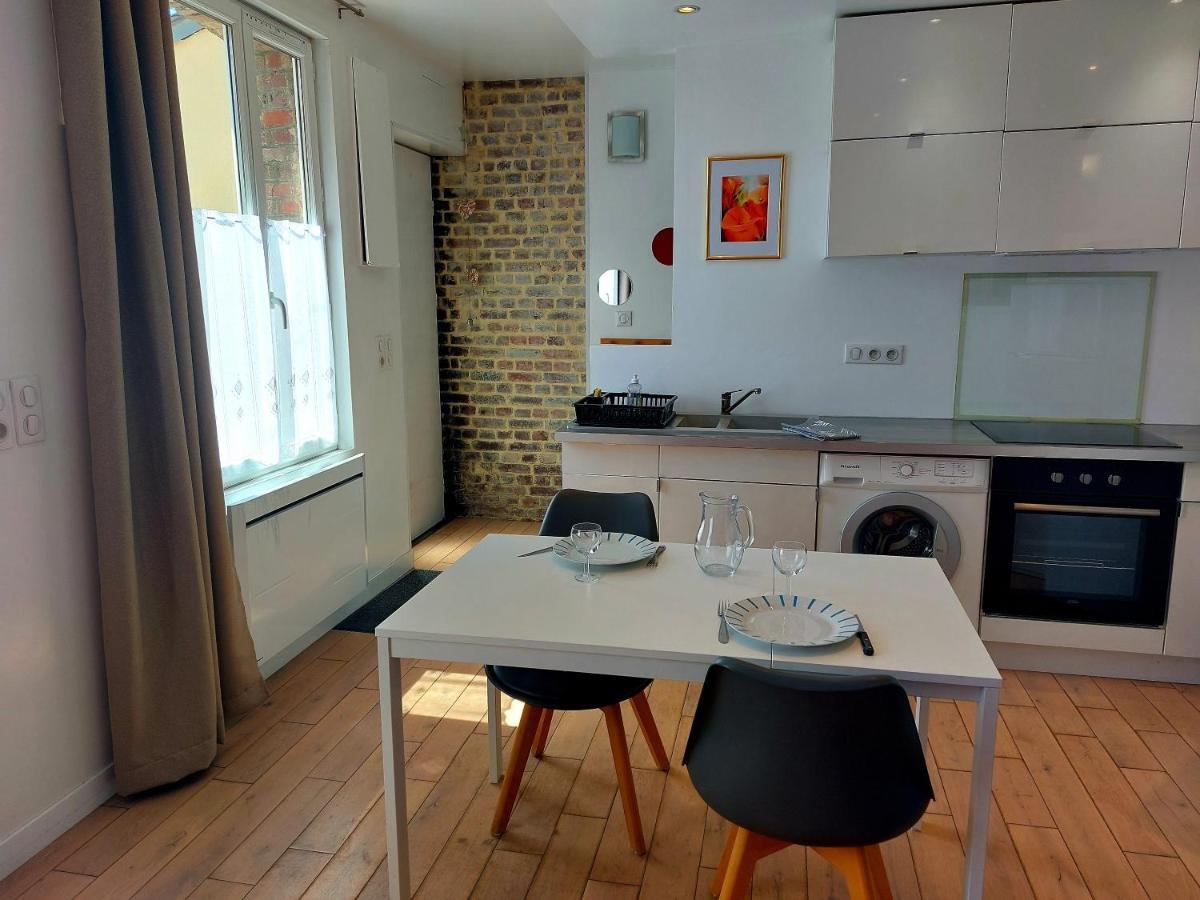 Les Belles Terrasses Dieppe ,3 Appartements , Le Vegetal De 1 A 8 Personnes , Le Tropical De 1 A 6 Personnes , Le Floral Avec Terrasse De 1 A 3 Personnes , Quartier Calme Au Stationnement Gratuit A Cote De L'Avenue Verte エクステリア 写真