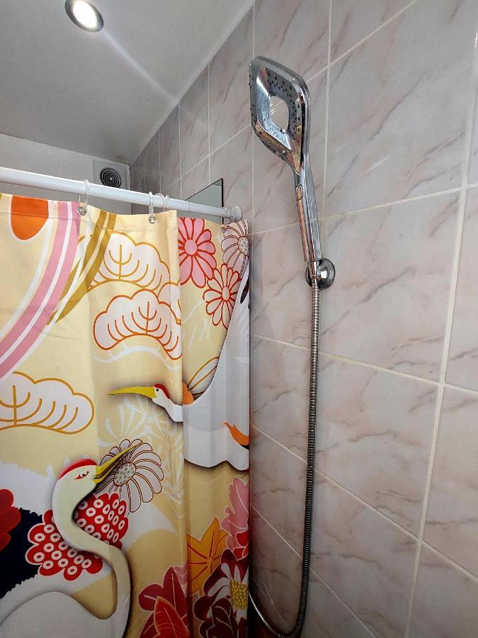 Les Belles Terrasses Dieppe ,3 Appartements , Le Vegetal De 1 A 8 Personnes , Le Tropical De 1 A 6 Personnes , Le Floral Avec Terrasse De 1 A 3 Personnes , Quartier Calme Au Stationnement Gratuit A Cote De L'Avenue Verte エクステリア 写真